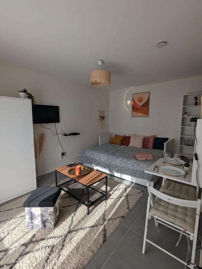 Studio Rambouillet, Parc & Foret Apartman Kültér fotó